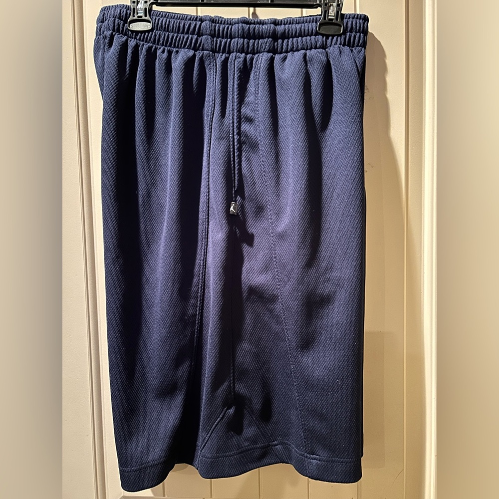 Jordan Navy Athletic Shorts - Picture 2 of 8